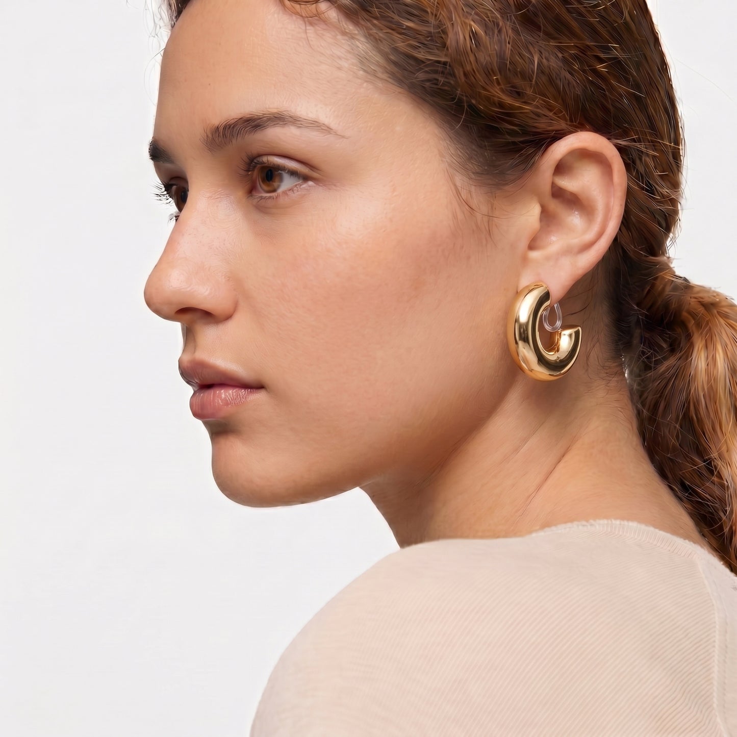 Gold-plated chunky invisible LIVI AIR Sin perforación Huggie earrings