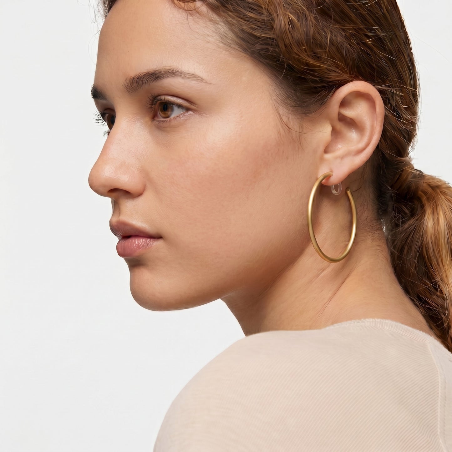 Matt gold-plated large invisible  LIVI AIR Sin perforación Hoop earrings